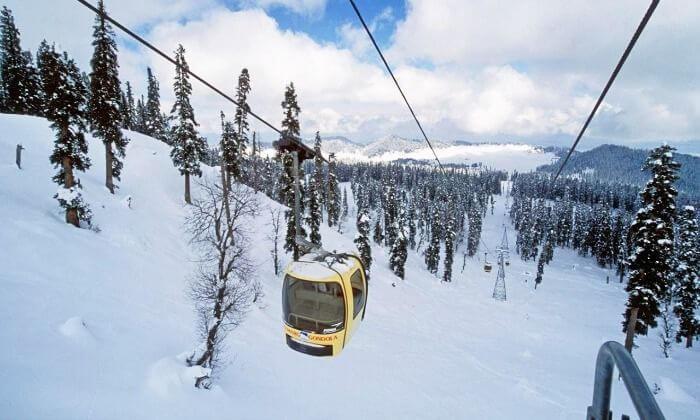 Gondola ride (cable car) from Gulmarg to Khalinmarg