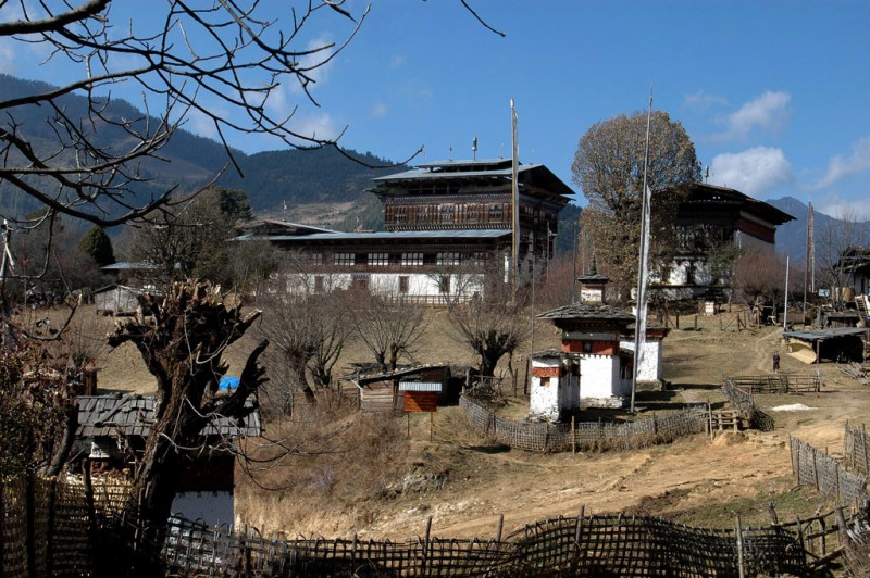 Ugyencholing village