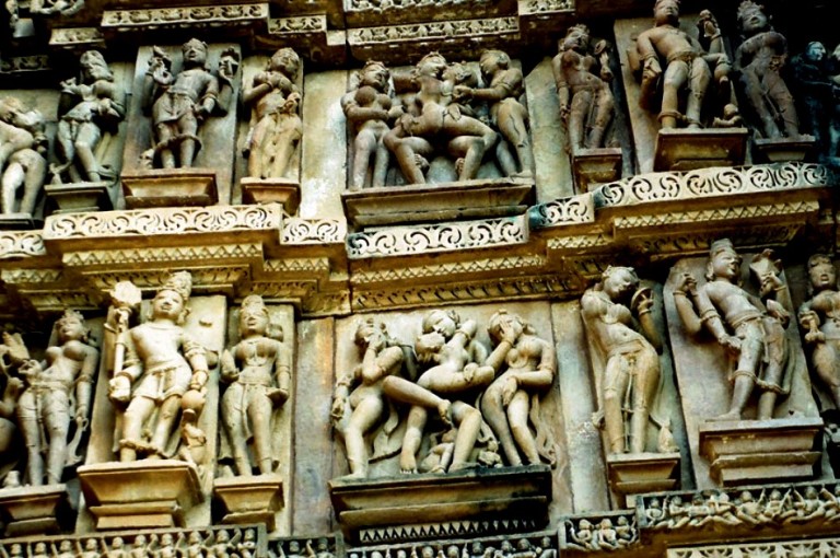 erotic_sculpture_Khajurahoo_India