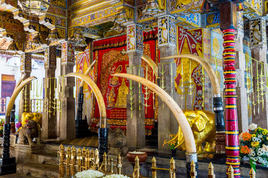 Templeofsacredtoothrelic_Kandy_Srilanka